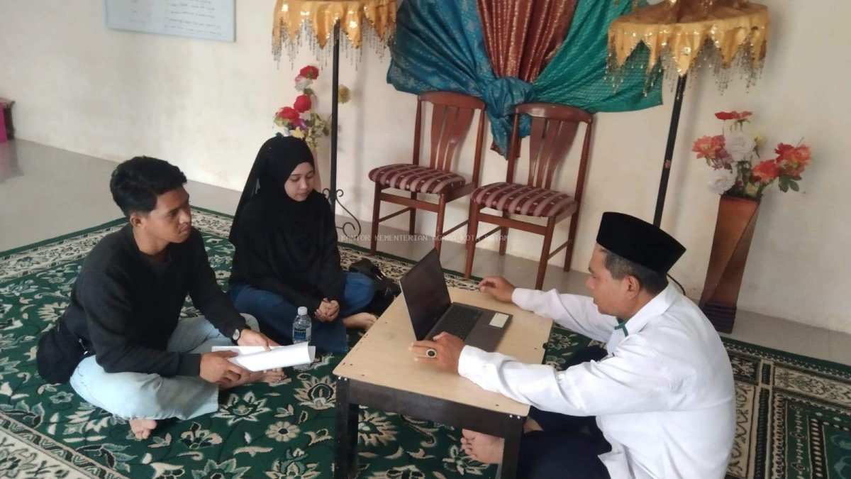 Kegiatan Bakti Sosial Siswa SekolahKu ke Panti Asuhan