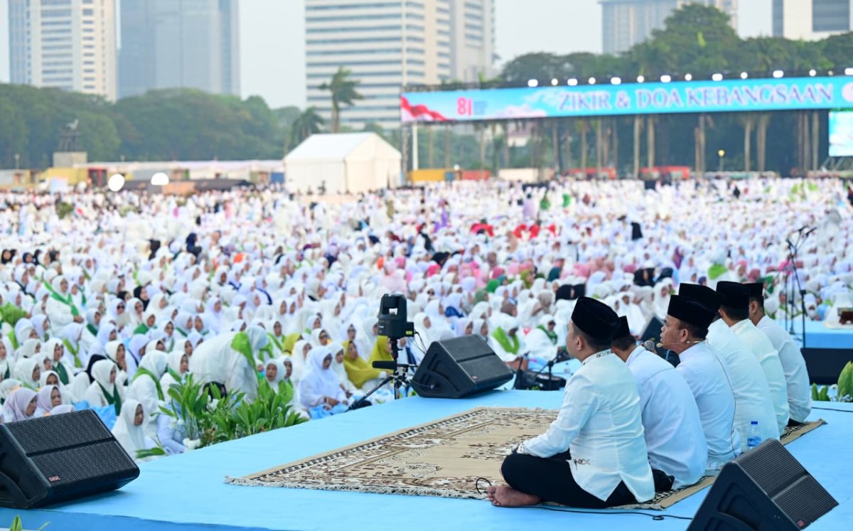 Hadiah Al-Qur'an untuk Mereka yang Menghadiahkan Kemerdekaan